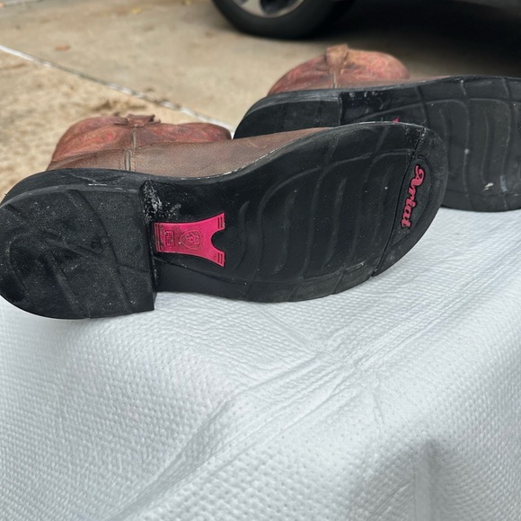 Ariat Brown and Red Heeled Boots - Picture 3 of 6